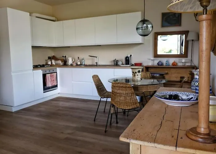 Semesterbostad Casa Lavinia *